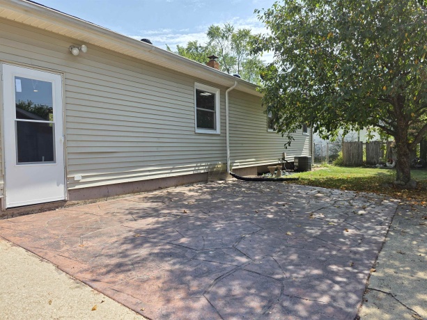 3429 Ed Vera Dr., ROCKFORD, Illinois 61109, 3 Bedrooms Bedrooms, ,2 BathroomsBathrooms,House,For Sale,Ed Vera Dr.,202507599