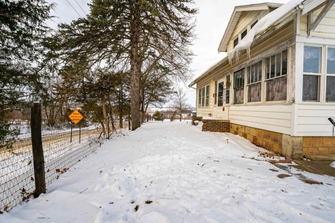 7965 Adeline, LEAF RIVER, Illinois 61047, 3 Bedrooms Bedrooms, ,1 BathroomBathrooms,House,For Sale,Adeline,202507601