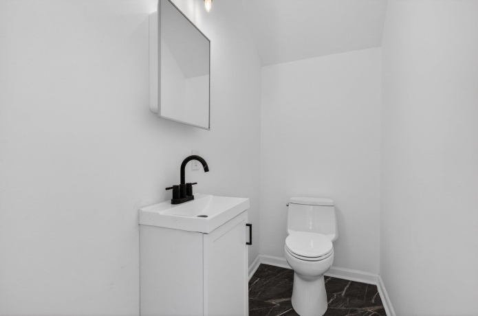 1111 Loomis, ROCKFORD, Illinois 61102, 4 Bedrooms Bedrooms, ,1 BathroomBathrooms,House,For Sale,Loomis,202507608