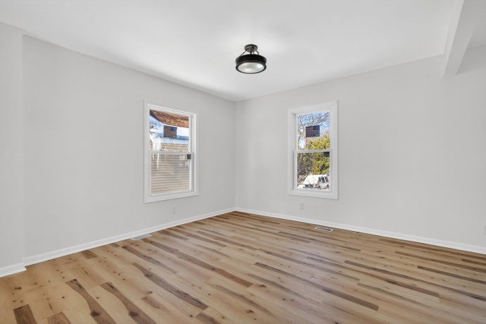 1111 Loomis, ROCKFORD, Illinois 61102, 4 Bedrooms Bedrooms, ,1 BathroomBathrooms,House,For Sale,Loomis,202507608