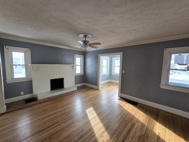 2103 Court, ROCKFORD, Illinois 61103, 3 Bedrooms Bedrooms, ,1 BathroomBathrooms,House,For Sale,Court,202507617