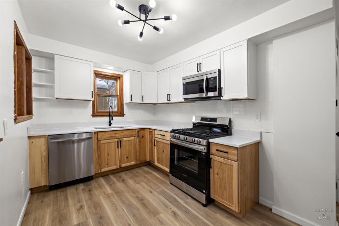 1016 B, ROCKFORD, Illinois 61107, 3 Bedrooms Bedrooms, ,1 BathroomBathrooms,House,For Sale,B,202507411