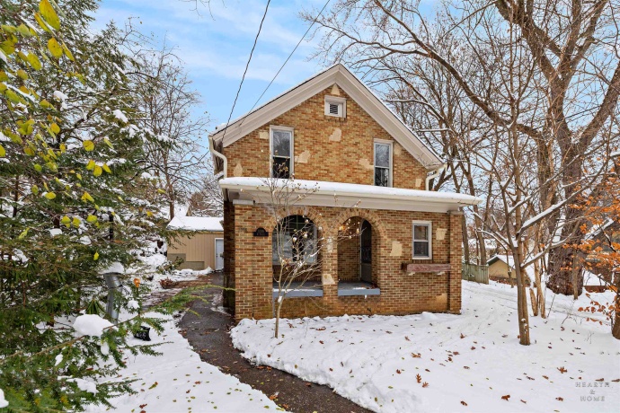 1016 B, ROCKFORD, Illinois 61107, 3 Bedrooms Bedrooms, ,1 BathroomBathrooms,House,For Sale,B,202507411