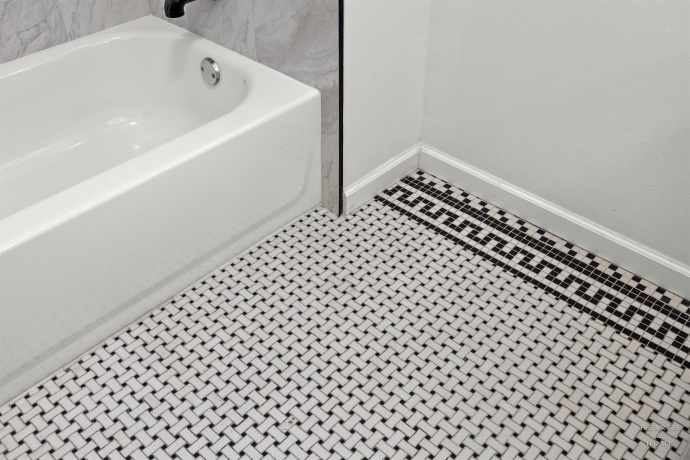 1016 B, ROCKFORD, Illinois 61107, 3 Bedrooms Bedrooms, ,1 BathroomBathrooms,House,For Sale,B,202507411