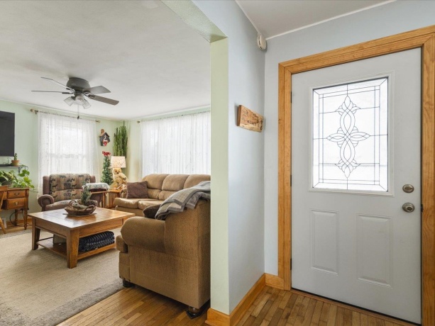 13005 Mitchell, DURAND, Illinois 61024, 2 Bedrooms Bedrooms, ,1 BathroomBathrooms,House,For Sale,Mitchell,202507626