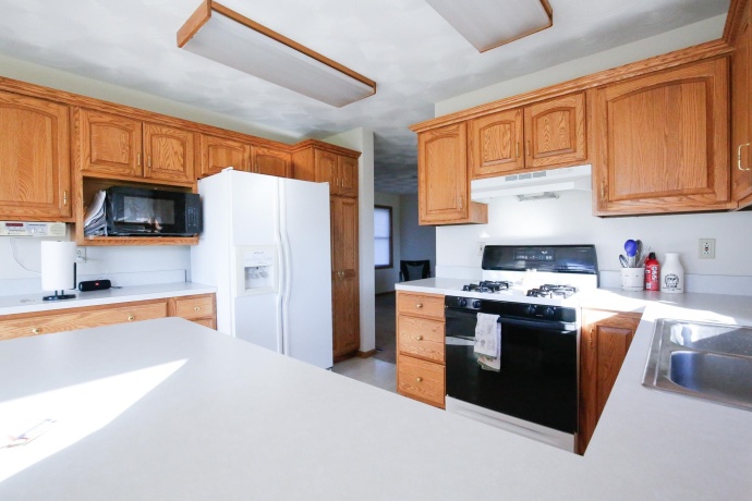 710 Otter Creek, MILLEDGEVILLE, Illinois 61051, 3 Bedrooms Bedrooms, ,2 BathroomsBathrooms,House,For Sale,Otter Creek,202506681