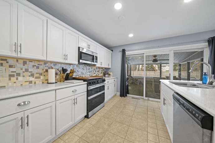 36W390 Winding, WEST DUNDEE, Illinois 60118, 3 Bedrooms Bedrooms, ,2 BathroomsBathrooms,House,For Sale,Winding,202507630