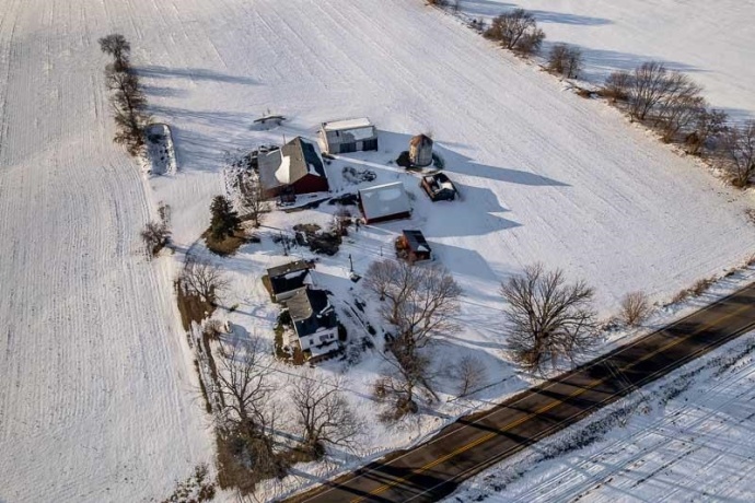 9202 TOWN HALL, BELVIDERE, Illinois 61008, 4 Bedrooms Bedrooms, ,1 BathroomBathrooms,Farm,For Sale,TOWN HALL,202507634