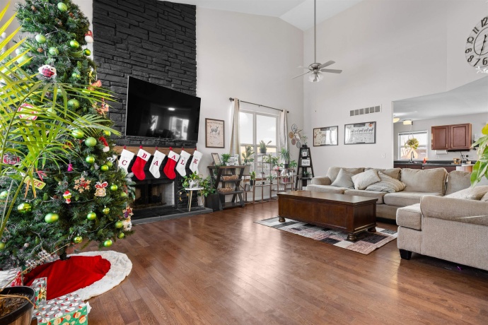 5652 KARAKUL, ROSCOE, Illinois 61073, 4 Bedrooms Bedrooms, ,2 BathroomsBathrooms,House,For Sale,KARAKUL,202507632