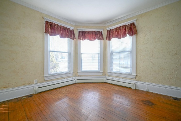 408 5th, OREGON, Illinois 61061, 5 Bedrooms Bedrooms, ,2 BathroomsBathrooms,House,For Sale,5th,202507636