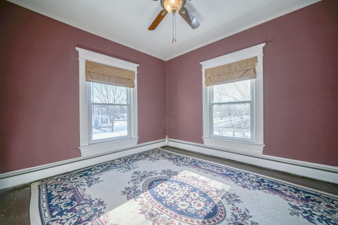 408 5th, OREGON, Illinois 61061, 5 Bedrooms Bedrooms, ,2 BathroomsBathrooms,House,For Sale,5th,202507636