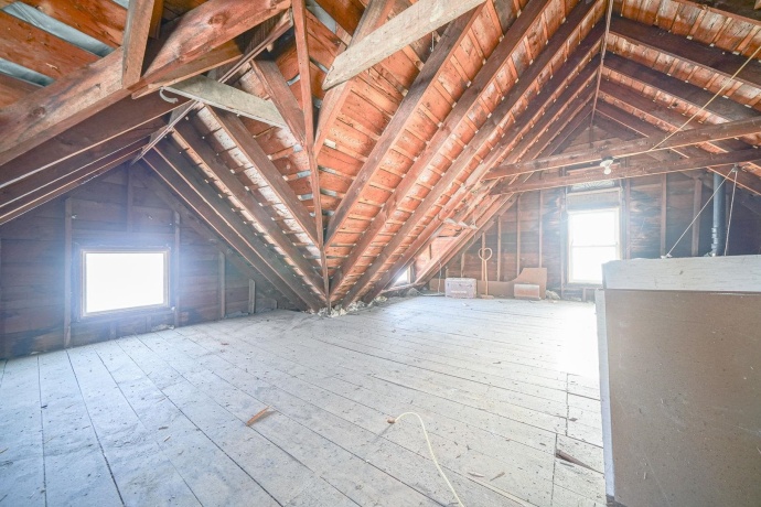 408 5th, OREGON, Illinois 61061, 5 Bedrooms Bedrooms, ,2 BathroomsBathrooms,House,For Sale,5th,202507636