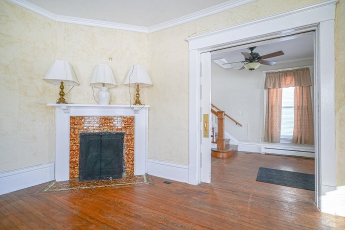 408 5th, OREGON, Illinois 61061, 5 Bedrooms Bedrooms, ,2 BathroomsBathrooms,House,For Sale,5th,202507636