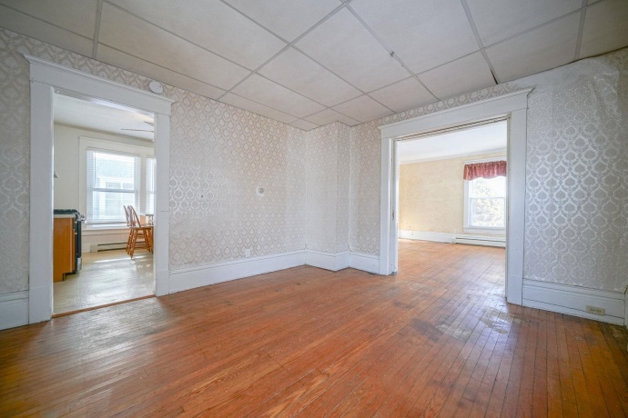 408 5th, OREGON, Illinois 61061, 5 Bedrooms Bedrooms, ,2 BathroomsBathrooms,House,For Sale,5th,202507636