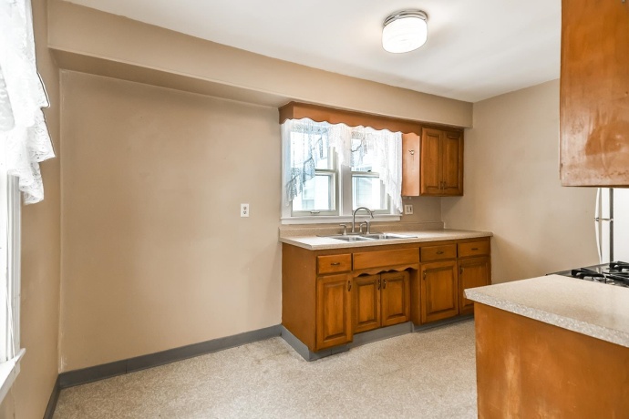 3107 GARFIELD, ROCKFORD, Illinois 61101, ,2 Units,For Sale,GARFIELD,202507502