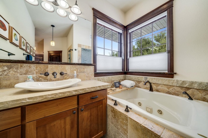 6871 Montague, ROCKFORD, Illinois 61102, 4 Bedrooms Bedrooms, ,4 BathroomsBathrooms,House,For Sale,Montague,202507641