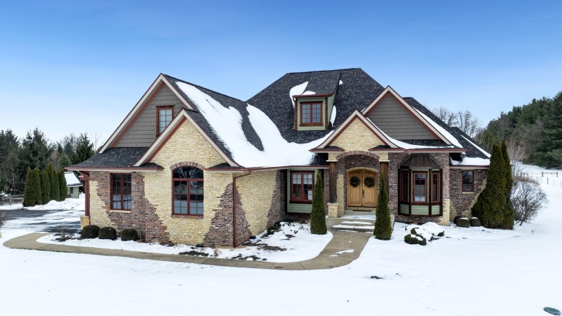 6871 Montague, ROCKFORD, Illinois 61102, 4 Bedrooms Bedrooms, ,4 BathroomsBathrooms,House,For Sale,Montague,202507641