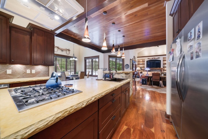 6871 Montague, ROCKFORD, Illinois 61102, 4 Bedrooms Bedrooms, ,4 BathroomsBathrooms,House,For Sale,Montague,202507641