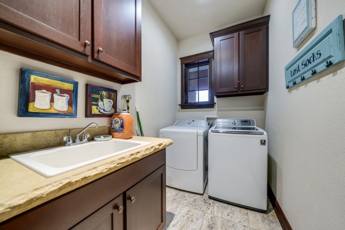 6871 Montague, ROCKFORD, Illinois 61102, 4 Bedrooms Bedrooms, ,4 BathroomsBathrooms,House,For Sale,Montague,202507641