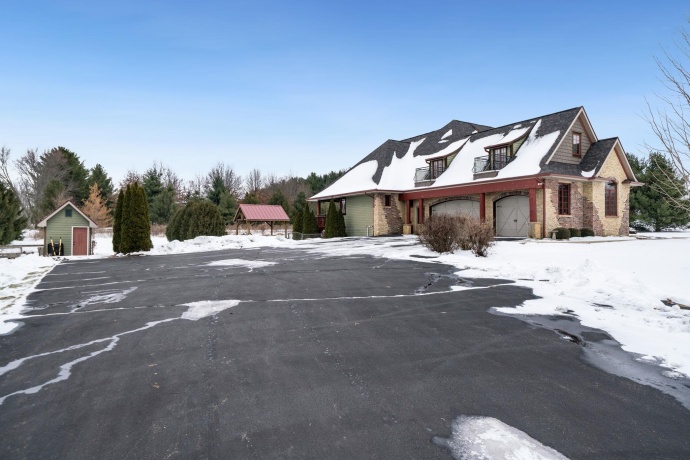 6871 Montague, ROCKFORD, Illinois 61102, 4 Bedrooms Bedrooms, ,4 BathroomsBathrooms,House,For Sale,Montague,202507641