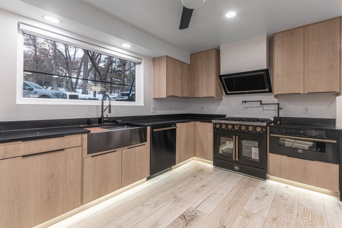 2200 Willow, ROCKFORD, Illinois 61107, 4 Bedrooms Bedrooms, ,2 BathroomsBathrooms,House,For Sale,Willow,202507644