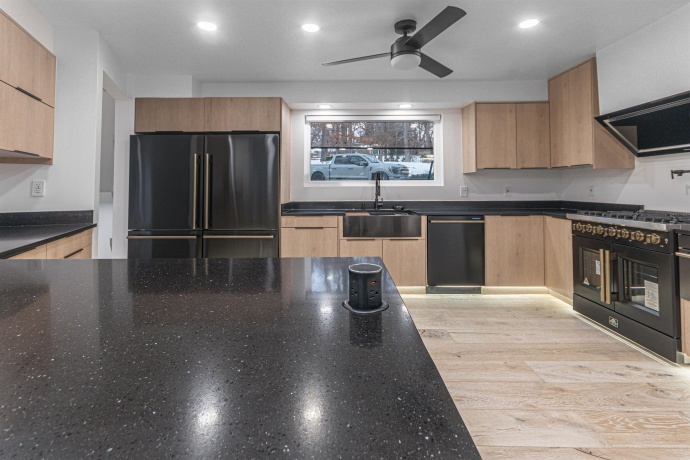 2200 Willow, ROCKFORD, Illinois 61107, 4 Bedrooms Bedrooms, ,2 BathroomsBathrooms,House,For Sale,Willow,202507644