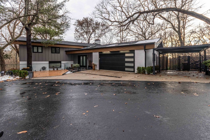 2200 Willow, ROCKFORD, Illinois 61107, 4 Bedrooms Bedrooms, ,2 BathroomsBathrooms,House,For Sale,Willow,202507644