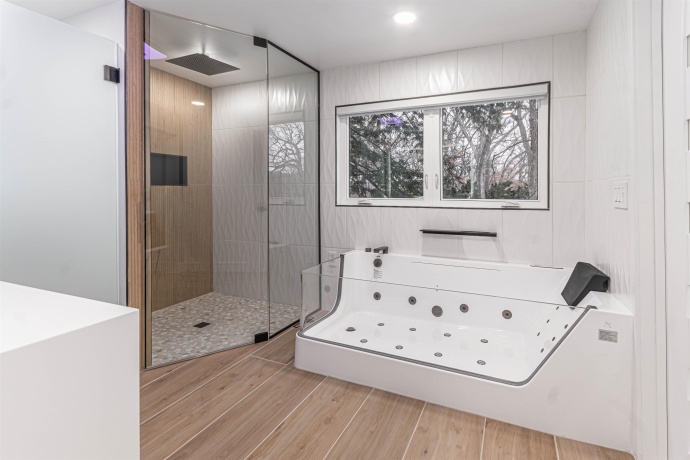 2200 Willow, ROCKFORD, Illinois 61107, 4 Bedrooms Bedrooms, ,2 BathroomsBathrooms,House,For Sale,Willow,202507644