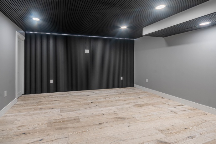 2200 Willow, ROCKFORD, Illinois 61107, 4 Bedrooms Bedrooms, ,2 BathroomsBathrooms,House,For Sale,Willow,202507644