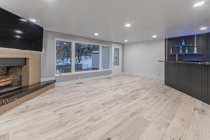 2200 Willow, ROCKFORD, Illinois 61107, 4 Bedrooms Bedrooms, ,2 BathroomsBathrooms,House,For Sale,Willow,202507644