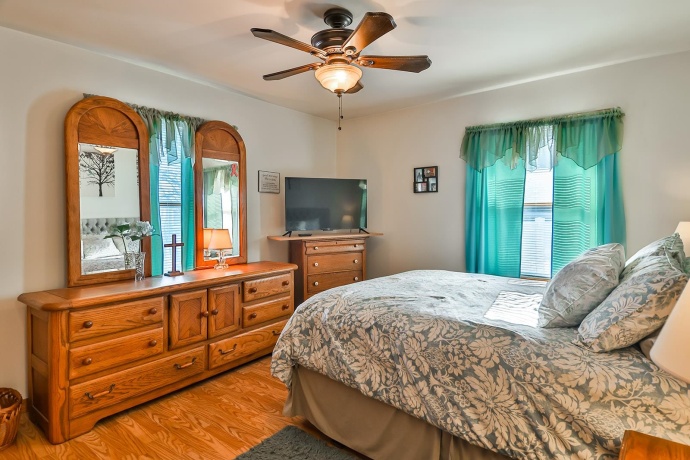 4319 YALE, ROCKFORD, Illinois 61109, 3 Bedrooms Bedrooms, ,2 BathroomsBathrooms,House,For Sale,YALE,202507646