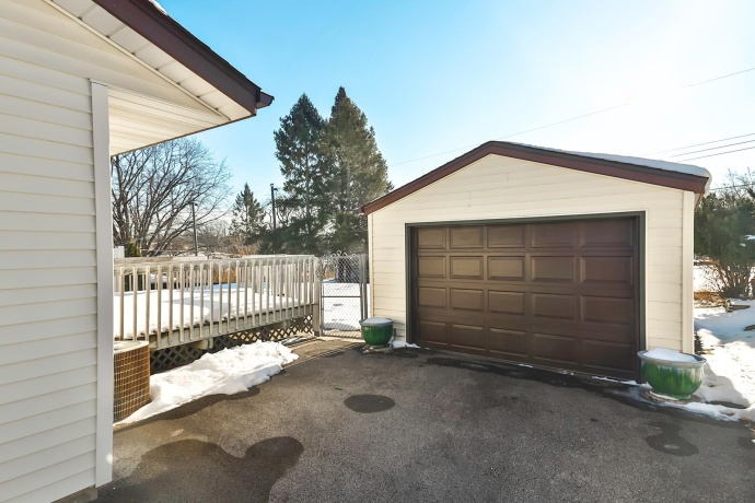 4319 YALE, ROCKFORD, Illinois 61109, 3 Bedrooms Bedrooms, ,2 BathroomsBathrooms,House,For Sale,YALE,202507646