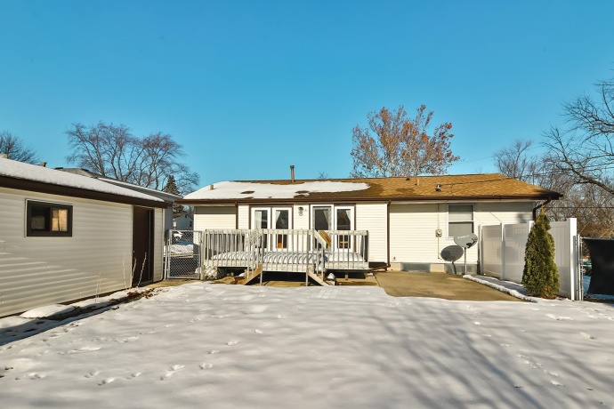 4319 YALE, ROCKFORD, Illinois 61109, 3 Bedrooms Bedrooms, ,2 BathroomsBathrooms,House,For Sale,YALE,202507646