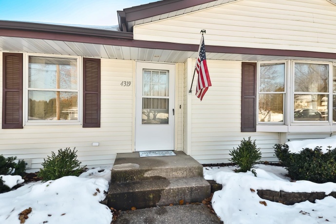 4319 YALE, ROCKFORD, Illinois 61109, 3 Bedrooms Bedrooms, ,2 BathroomsBathrooms,House,For Sale,YALE,202507646