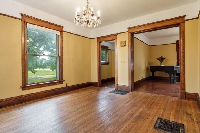 202 Chicago, DAVIS JUNCTION, Illinois 61020, 4 Bedrooms Bedrooms, ,1 BathroomBathrooms,House,For Sale,Chicago,202503380