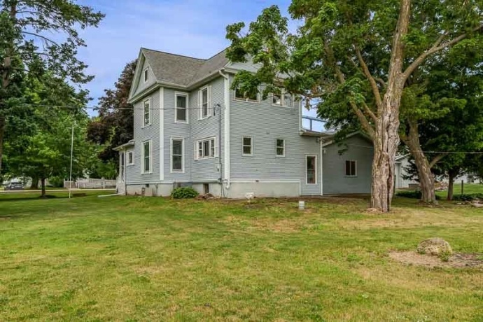 202 Chicago, DAVIS JUNCTION, Illinois 61020, 4 Bedrooms Bedrooms, ,1 BathroomBathrooms,House,For Sale,Chicago,202503380