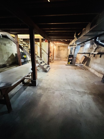 423 Atwood, ROCKFORD, Illinois 61102, 2 Bedrooms Bedrooms, ,1 BathroomBathrooms,House,For Sale,Atwood,202507441