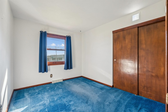 8920 Badger, EAST DUBUQUE, Illinois 61025, 3 Bedrooms Bedrooms, ,1 BathroomBathrooms,House,For Sale,Badger,202507651