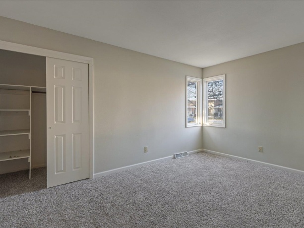 5226 Arbutus, ROCKFORD, Illinois 61107, 3 Bedrooms Bedrooms, ,2 BathroomsBathrooms,House,For Sale,Arbutus,202507653