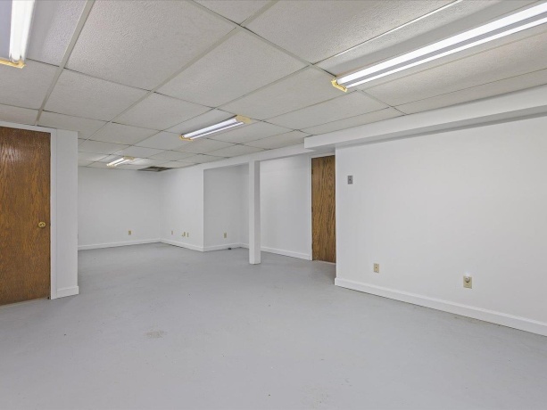 5226 Arbutus, ROCKFORD, Illinois 61107, 3 Bedrooms Bedrooms, ,2 BathroomsBathrooms,House,For Sale,Arbutus,202507653