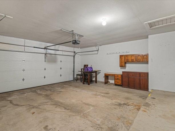 5226 Arbutus, ROCKFORD, Illinois 61107, 3 Bedrooms Bedrooms, ,2 BathroomsBathrooms,House,For Sale,Arbutus,202507653