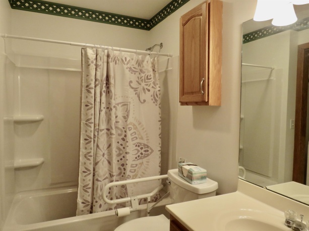 812 Shadow Bluff Drive, GALENA, Illinois 61036, 3 Bedrooms Bedrooms, ,3 BathroomsBathrooms,Condominium,For Sale,Shadow Bluff Drive,202505411