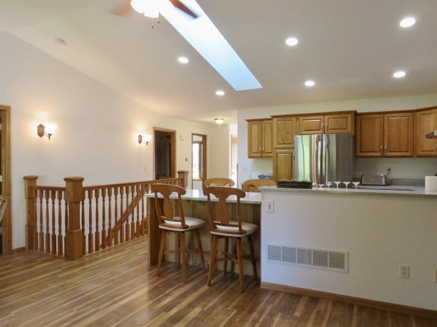 812 Shadow Bluff Drive, GALENA, Illinois 61036, 3 Bedrooms Bedrooms, ,3 BathroomsBathrooms,Condominium,For Sale,Shadow Bluff Drive,202505411