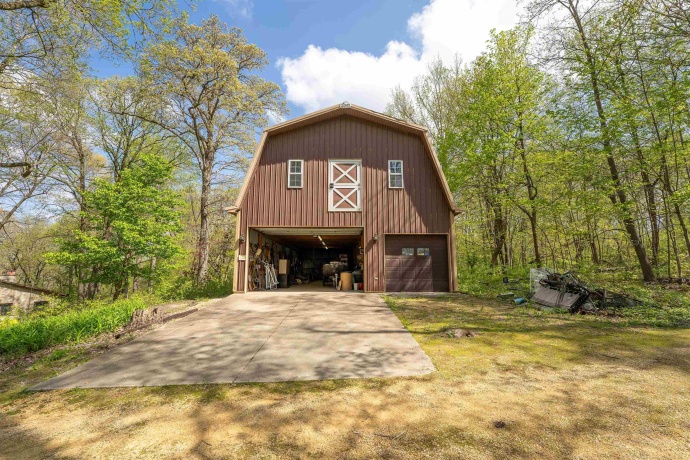 1479 Old Mill, FRANKLIN GROVE, Illinois 61031, 4 Bedrooms Bedrooms, ,4 BathroomsBathrooms,House,For Sale,Old Mill,202507656