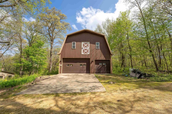 1479 Old Mill, FRANKLIN GROVE, Illinois 61031, 4 Bedrooms Bedrooms, ,4 BathroomsBathrooms,House,For Sale,Old Mill,202507656