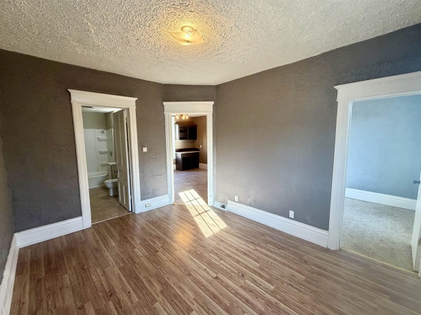 420 8th, ROCKFORD, Illinois 61104, ,3 - 4 Units,For Sale,8th,202507654