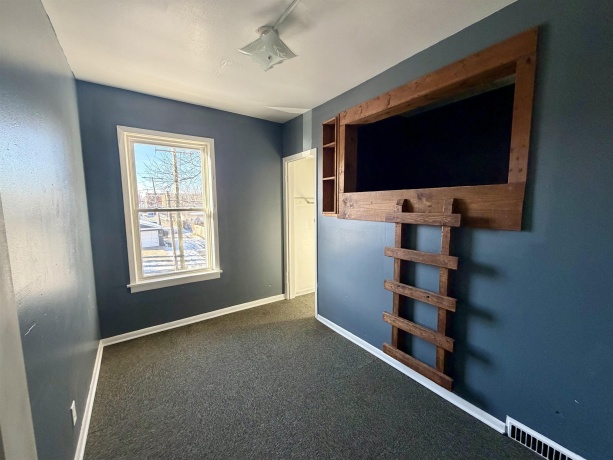 420 8th, ROCKFORD, Illinois 61104, ,3 - 4 Units,For Sale,8th,202507654