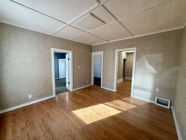 420 8th, ROCKFORD, Illinois 61104, ,3 - 4 Units,For Sale,8th,202507654