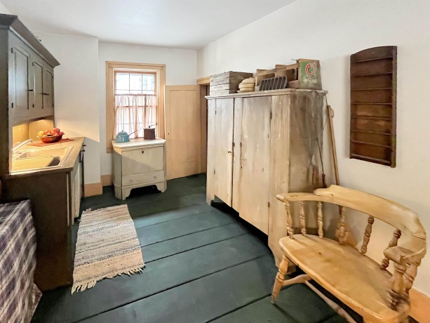 507&503 Pleasant, FREEPORT, Illinois 61032, 2 Bedrooms Bedrooms, ,1 BathroomBathrooms,House,For Sale,Pleasant,202507456