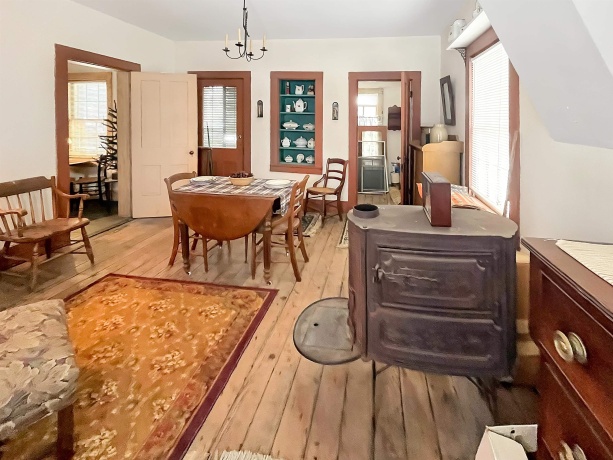 507&503 Pleasant, FREEPORT, Illinois 61032, 2 Bedrooms Bedrooms, ,1 BathroomBathrooms,House,For Sale,Pleasant,202507456